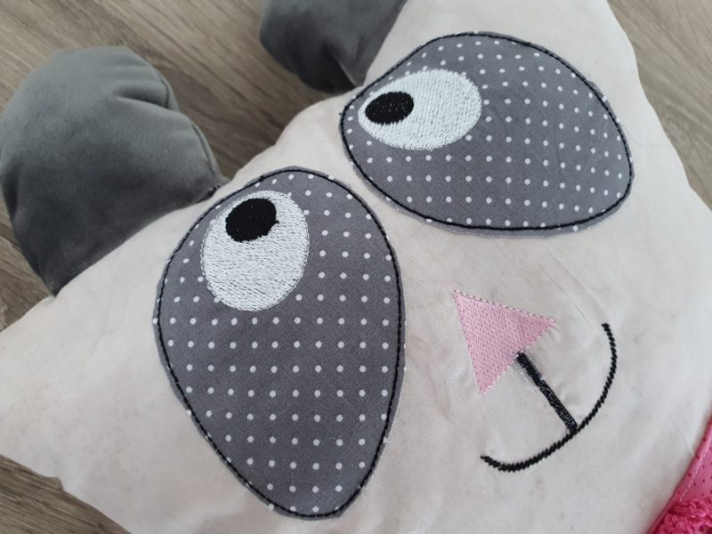 Nestchen Kissen für Bettumrandung in Form eines Panda