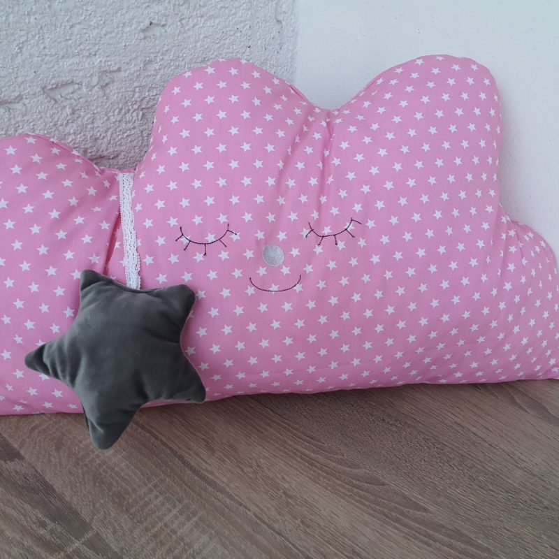 Nestchen Kissen für Bettumrandung in Form einer Wolke