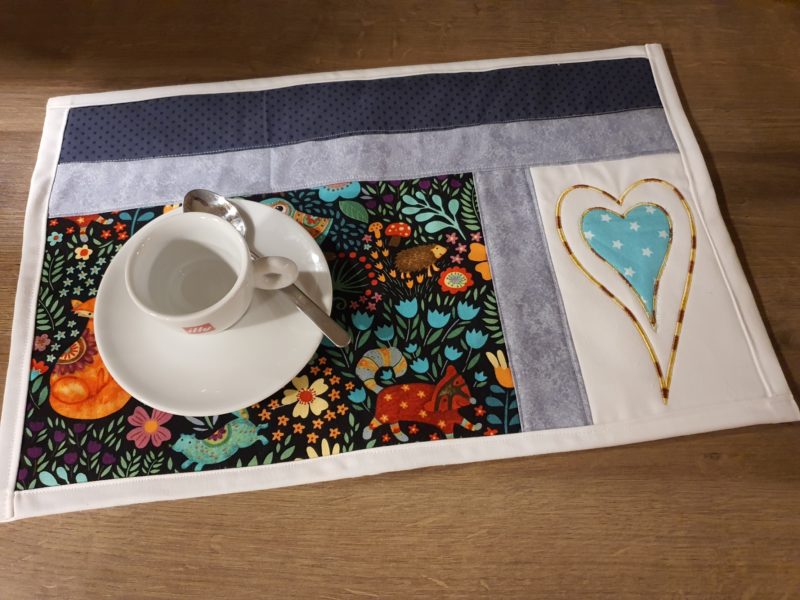 Tischsets Platzdeckchen handmade Patchwork Design "Doppeltes Herz"