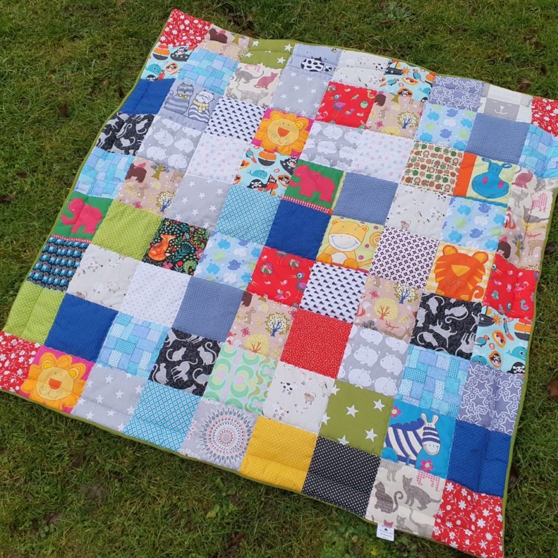 Patchworkdecke DOUDOU aus vielen Qualitätsstoffen