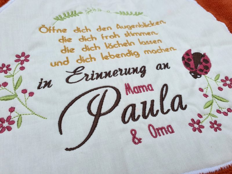 Individueller Quilt-Label mit ausführlichem Gedicht, Name und Elementen