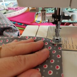 was kostet eine Handarbeit? Was kostet eine Patchworkdecke? Kurze und knappe Erklärung von E-LoCin Handarbeiten