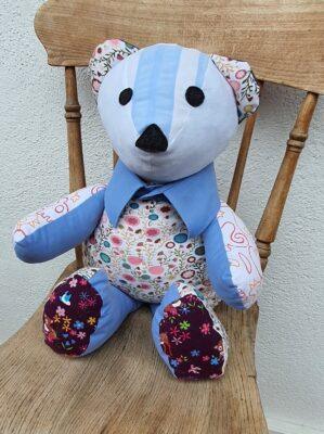Memorybear aus Kleidung nähen lassen zur Erinnerung an schöne Zeiten oder als Erinnerung an liebe Menschen.