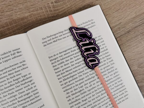 Lesezeichen für Kinder und Jugendliche, perfekte Geschenke zur Einschulung. Lesezeichen bestickt mit Name