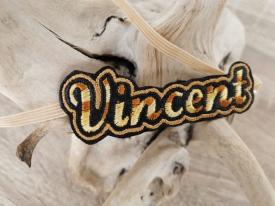 Lesezeichen für Kinder und Jugendliche, perfekte Geschenke zur Einschulung. Lesezeichen bestickt mit Name