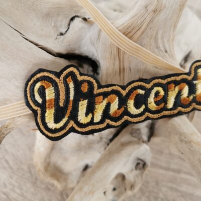 Lesezeichen für Kinder und Jugendliche, perfekte Geschenke zur Einschulung. Lesezeichen bestickt mit Name