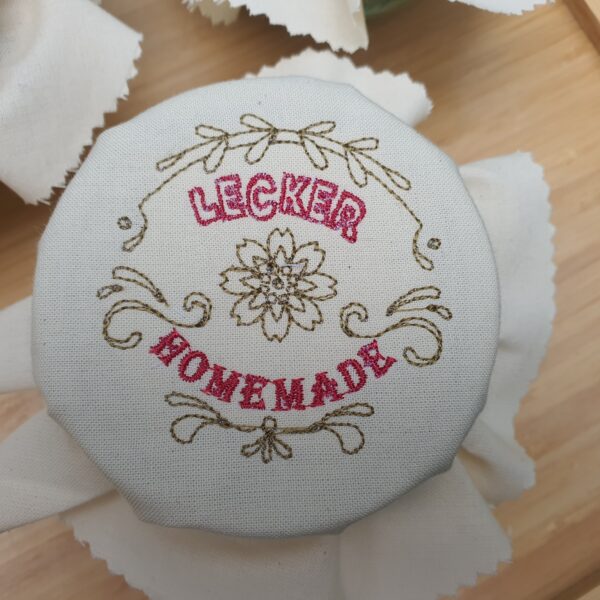 Marmeladenglas Deckerl bzw. Glashaube für Einmachgläser. Bestickt und mit Name möglich