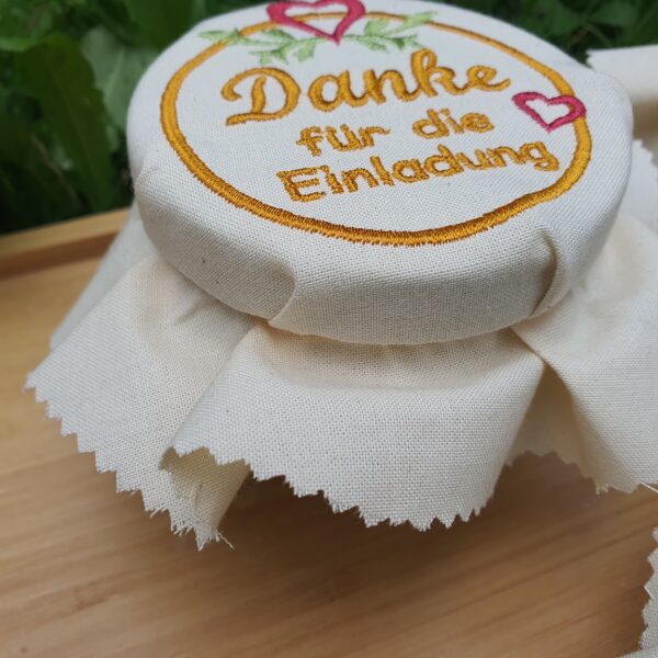 Marmeladenglas Deckerl bzw. Glashaube für Einmachgläser. Bestickt und mit Name möglich