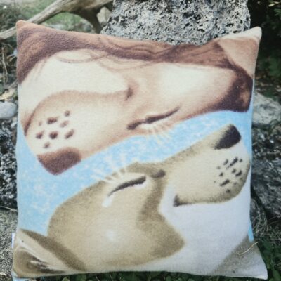 Erinnerungskissen aus einer Hundededecke, genäht als Haustier Erinnerungskissen