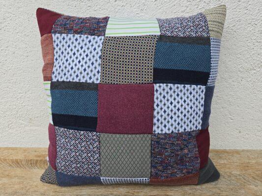 Erinnerungskissen genäht aus Lieblingskleidung und Kleidugn von Verstorbenen.