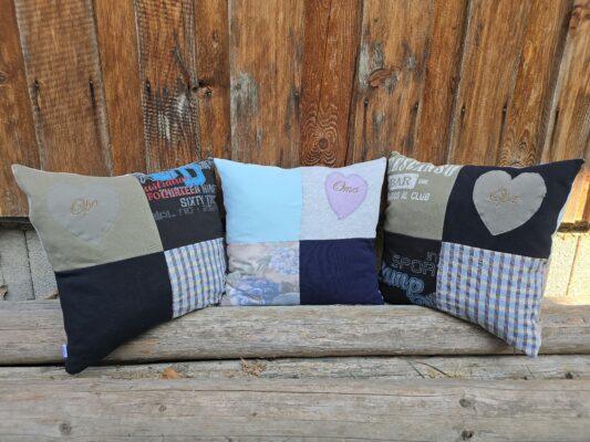 Erinnerungskissen genäht aus Lieblingskleidung und Kleidugn von Verstorbenen.