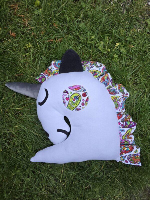 Einhorn Kissen LUNA aus Kleidung – Bild 4