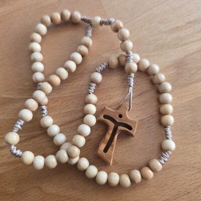 Geschenk zur Erstkommunion, Autofahrerrosenkranz und Führerschein. Handgeknüpfter Rosenkranz, Rosenkranz aus Holz, handmade in Bayern