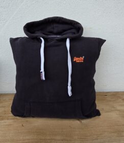 Erinnerungskissen genäht aus Lieblingskleidung und Kleidugn von Verstorbenen.