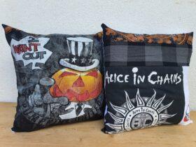 Erinnerungskissen genäht aus Lieblingskleidung und Kleidugn von Verstorbenen.