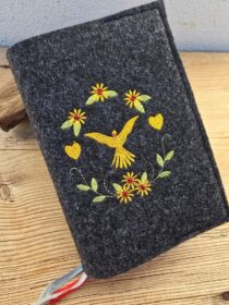 Gotteslobhülle mit Friedenstaube