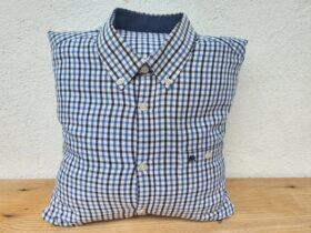 Erinnerungskissen genäht aus Lieblingskleidung und Kleidugn von Verstorbenen.