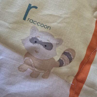 Lerndecke für englische Tierbegriffe. handmade Patchworkdesign Decke für Babys und Kleinkinder