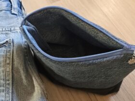 Upcycling - Täschchen, Kosmetiktäschchen und Kulturbeutel genäht aus Kleidung, wie Jeans, T-Shirts.