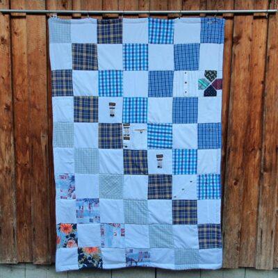 Patchworkdecke genäht aus kleinen Patches 20 x 20 cm