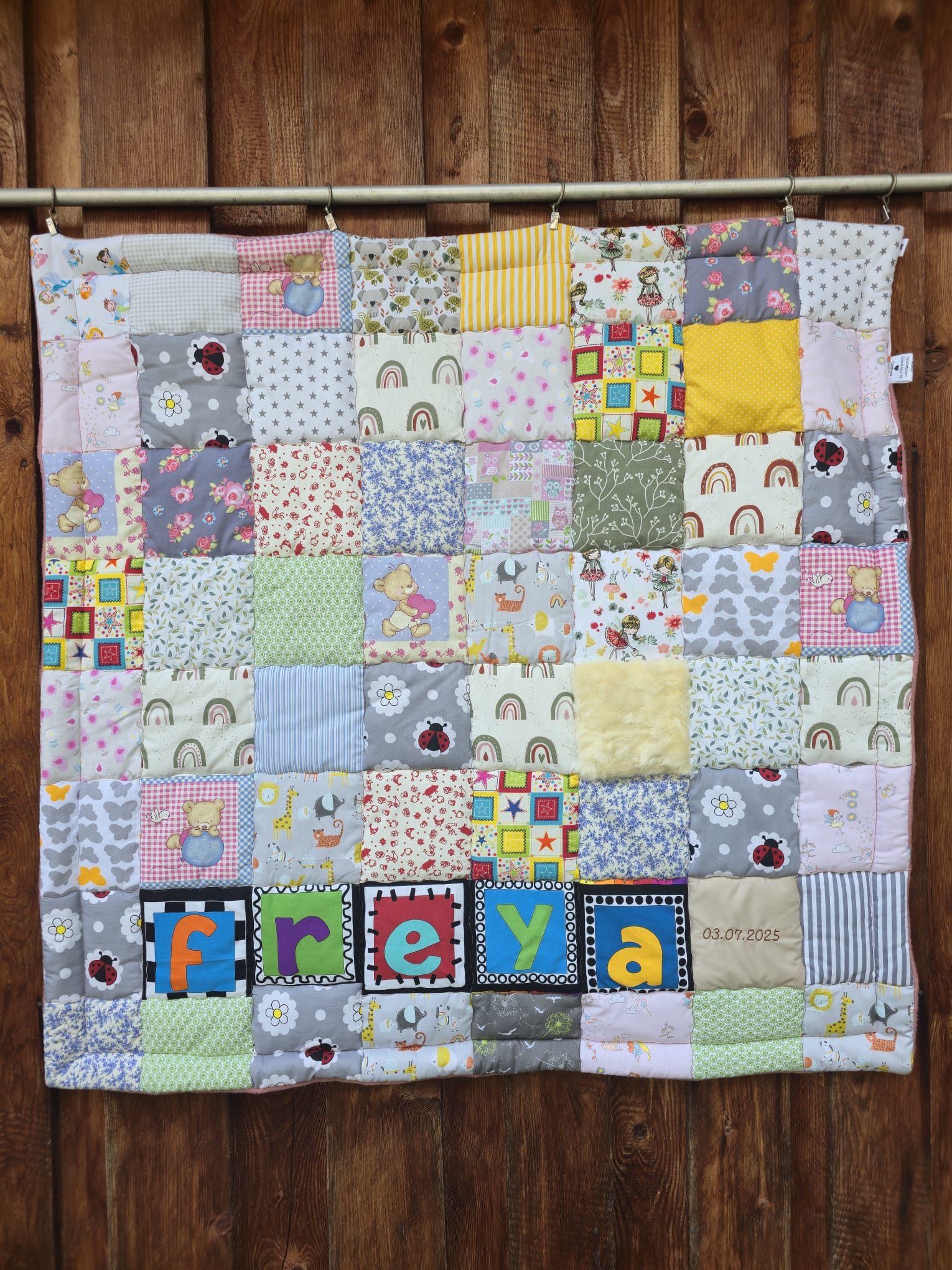 Individuelle Patchworkdecke nähen lassen – Bild 7