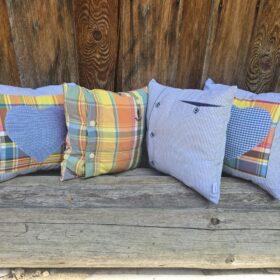 Erinnerungskissen genäht aus Lieblingskleidung und Kleidugn von Verstorbenen.