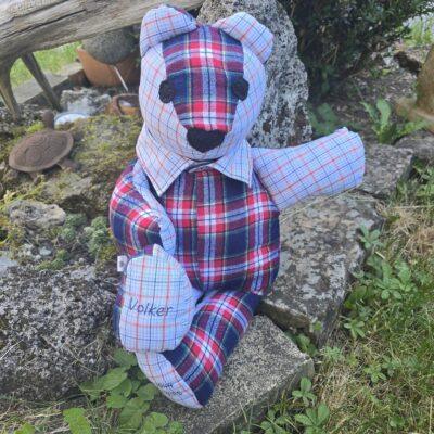 Erinnerungsbär BENNY als Memorybär genäht aus Kleidung von Verstorbenen
