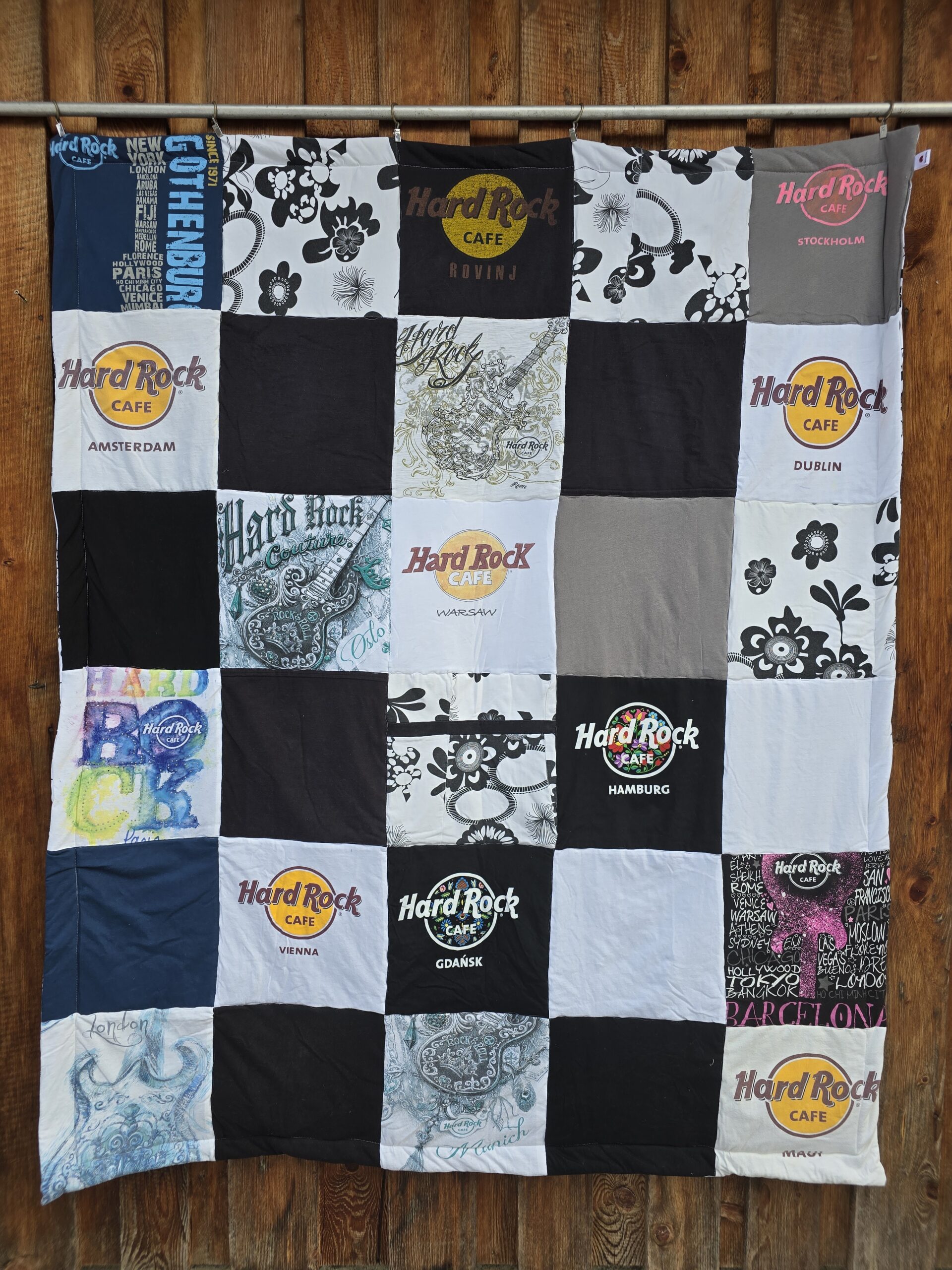 Patchworkdecke aus T-Shirts