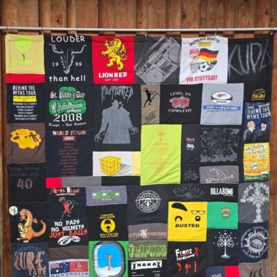 XXL Patchworkdecke aus T-Shirts als Erinnerung genäht für Nicole