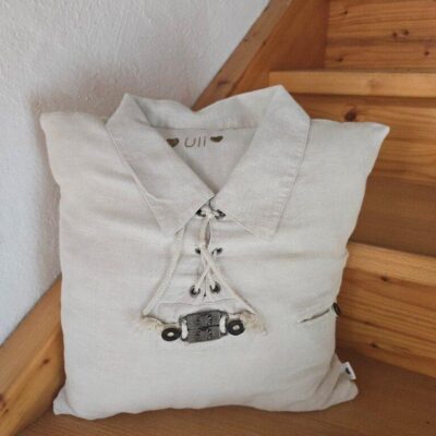 Erinnerungskissen genäht aus Lieblingskleidung und Kleidung von Verstorbener.