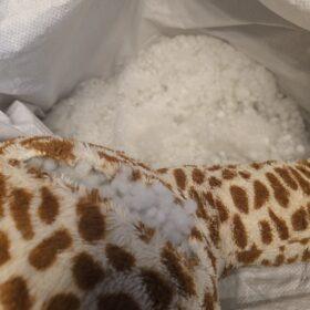 Neue Füllwatte für dein Lieblingskuscheltier in der Flausch-Ambulanz von E-LoCin Handarbeiten